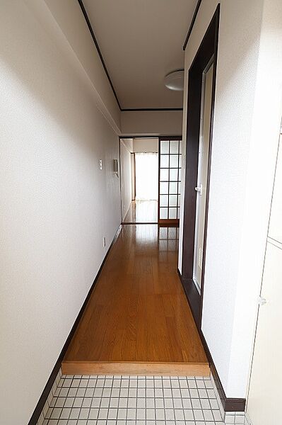 玄関を拡大表示