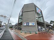万代　中小阪店まで700メートル