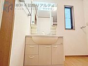 ◆独立洗面化粧台で朝の身支度も混み合いません♪