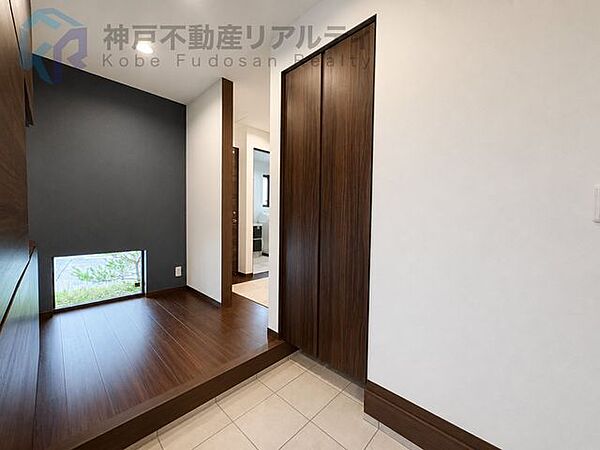 玄関を拡大表示