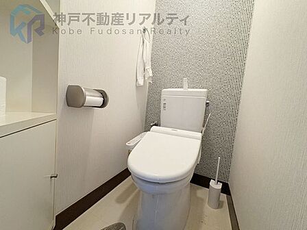 ◆温水洗浄便座付きトイレ♪