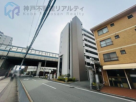 ◆前道も広く駐...