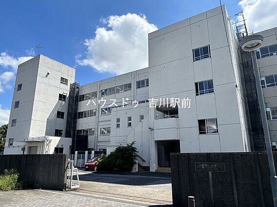 吉川市立栄小学...