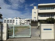 松伏町立松伏第二小学校 980m