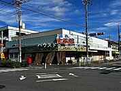 おっ母さん食品館　三郷店 740m