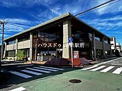 三郷市立早稲田図書館 820m
