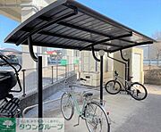 屋根付き駐輪場完備