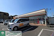 セブンイレブン東岩槻5丁目店 徒歩9分。 650m