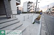 ご内覧はタウンハウジング上尾店へ