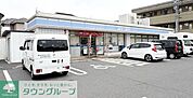 ローソン 春日部中央三丁目店 徒歩6分。 460m