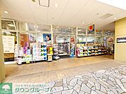 マツモトキヨシララガーデン春日部店 徒歩9分。 670m
