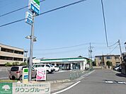 ファミリーマート越谷七左町二丁目店 徒歩5分。コンビニ 360m