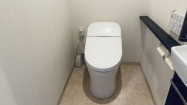 トイレを拡大表示