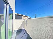 南東向きのバルコニー日当り良好♪