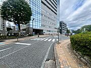 前面道路になります。