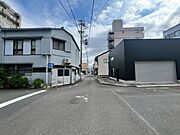 前面道路になります。