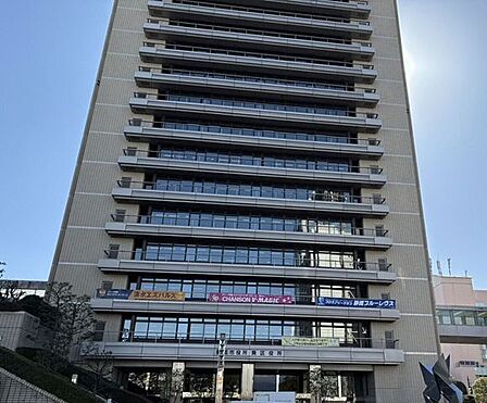 静岡市葵区役所 800m