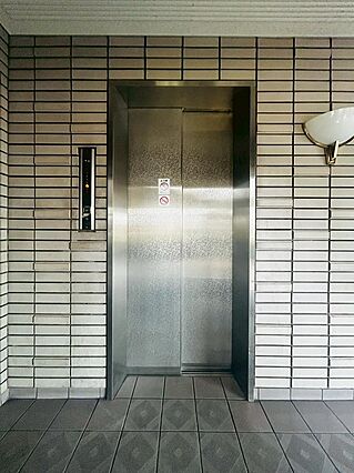 共用部　エレベ...