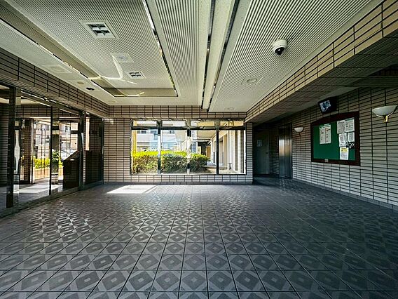 共用部　広々と...