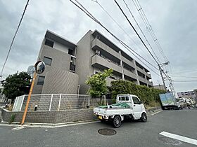 メゾンドール藤が丘  ｜ 大阪府吹田市藤が丘町18番1号（賃貸マンション3LDK・4階・65.56㎡） その1