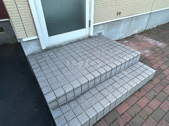 5 / 19