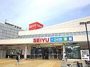 西友清田店 657m