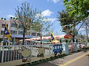 札幌第一幼稚園 927m