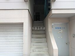 4 / 5