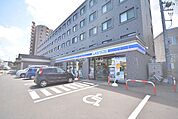 ローソン 札幌月寒西2条八丁目店 149m