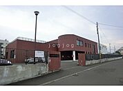 西岡図書館/児童会館 1124m