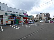 まいばすけっと月寒東5条16丁目店 134m