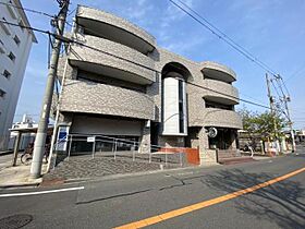 大阪府豊中市上新田３丁目（賃貸マンション3LDK・2階・76.00㎡） その1