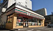 セブンイレブン札幌医大前店 153m