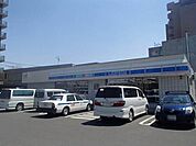 ローソン札幌南6条西二十丁目店 213m