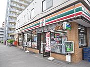 セブンイレブン札幌南4条東店 57m