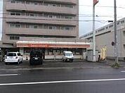 セイコーマート伏見店 122m
