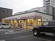 セブンイレブン札幌南円山店 325m