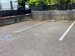 4 / 11