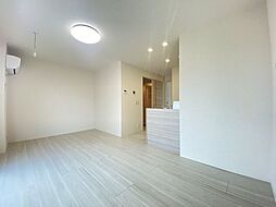 ロイヤルタウン八戸 1階1LDKのリビング/ダイニング