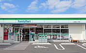 ファミリーマート佐賀大和インター店 徒歩11分。 830m