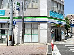 ファミリーマート佐世保島瀬町店 徒歩8分。 620m