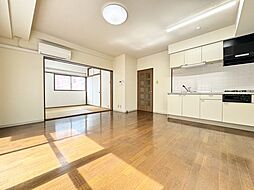 TNKビル 5階2LDKのリビング/ダイニング