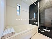 追い炊き機能はもちろんの事、浴室乾燥機も装備されてます♪