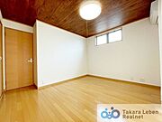 約6.7帖の洋室。使い勝手の良い洋室。寝室や子ども部屋としても活用できます。
