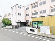 八潮市立八幡小学校 徒歩7分。 520m