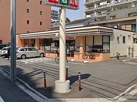 セブンイレブン荒川東日暮里2丁目店 徒歩2分。 140m