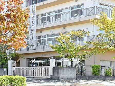 足立区立第一中学校 徒歩19分。 1510m