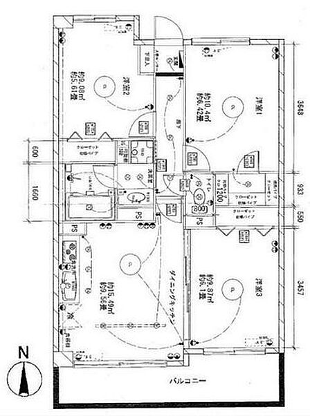作業のしやすい壁付けタイプのシステムキッチン。各所に収納を設けており荷物が多い方も安心です。