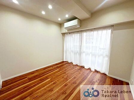 洋室。寝室は一日の疲れを癒す休息の場所。適度な採光と通風を確保する事で心地よい空間が生まれ、明日への活力とつながっていきます。