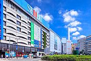 西武池袋本店 徒歩6分。 450m